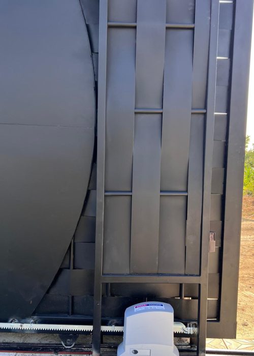 Silivri motorlu raylı kapı sistemi